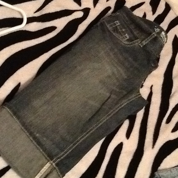 Denim capris - Picture 1 of 2