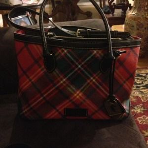 Dooney&Burke💢reserved💢