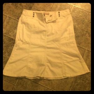 Off white skirt