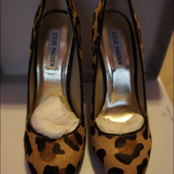 Fab Steve madden leopard pump. - Picture 2 of 2