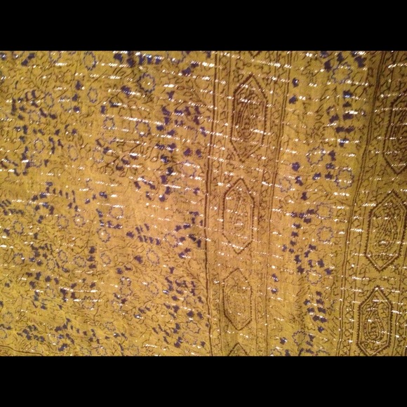 Patterned scarf - Picture 2 of 2