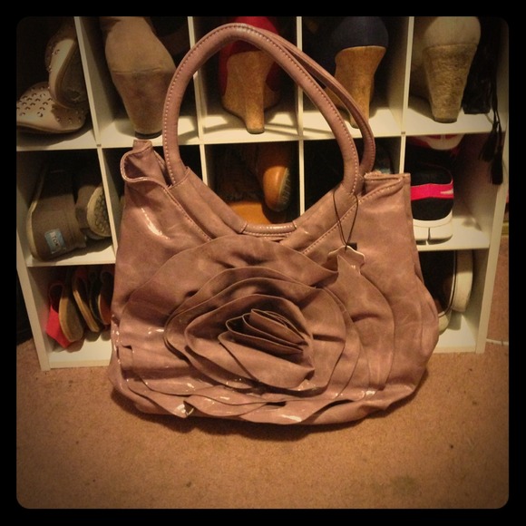 Brand new lilac rose purse