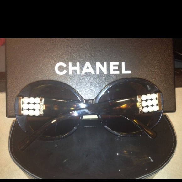 Looking for these!! PLZ tag me if you have one!π - Picture 2 of 2