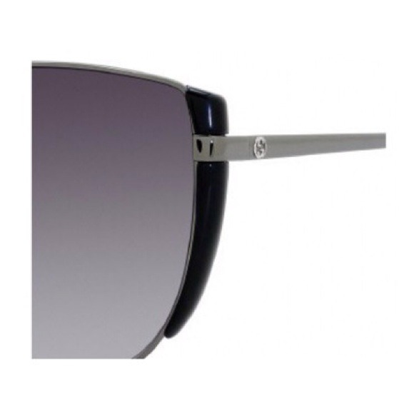 Gucci Sunglasses Women's, New Condition with Tags - Picture 3 of 4