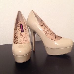 Dollhouse Lovely Pump