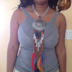 Long feathered necklace