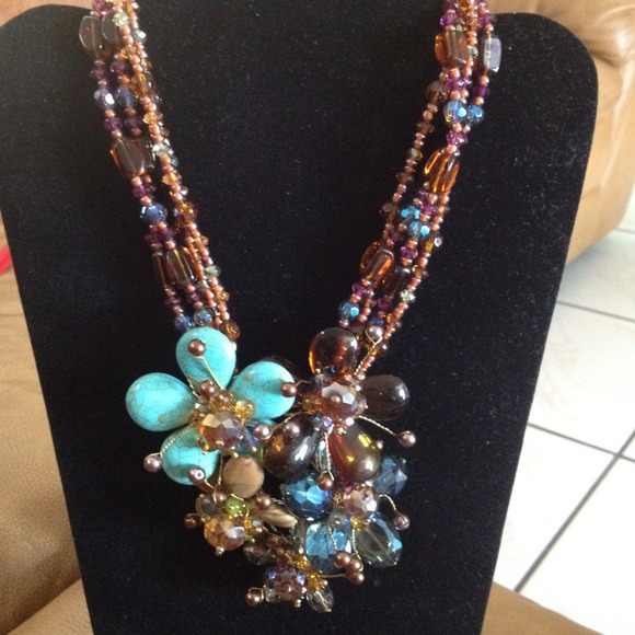 Beautiful beads and faux stone necklace