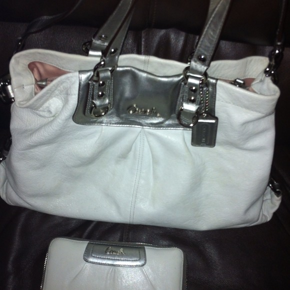 Coach purse with matching wallet