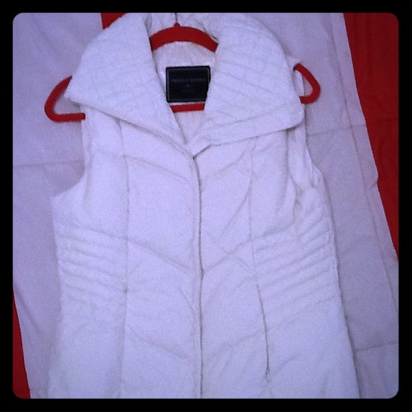 SOLD in a bundle!Tommy Hilfiger Winter Vest