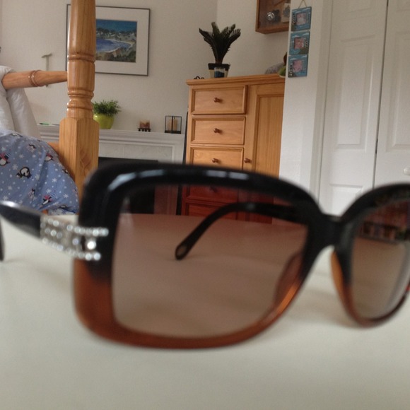 Tiffany & Co. Sunglasses TF 4025b