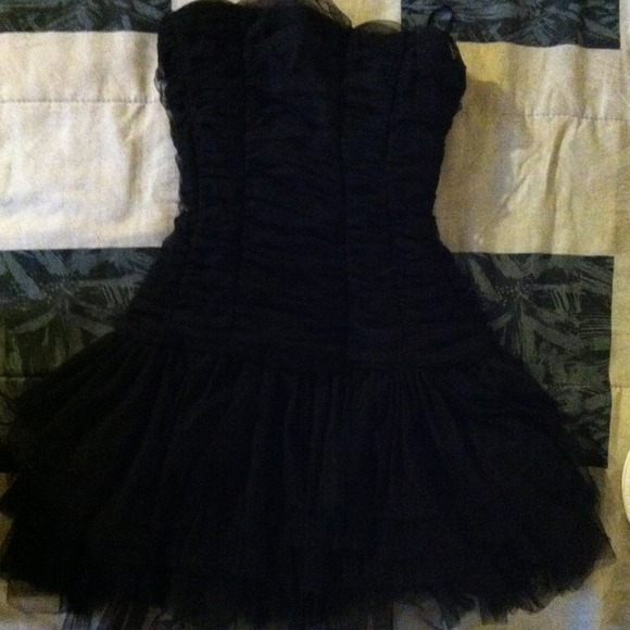 Dresses & Skirts - Party dress