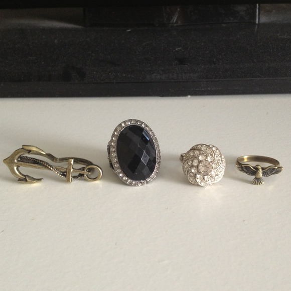 💢SOLD💢Rings. Buy seperately or bundle