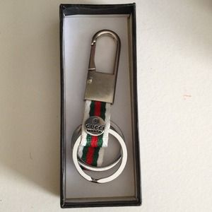 💢Reserved💢Gucci keychain/holder