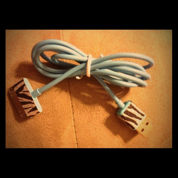 Handmade iPod chord 📳💙💚 - Picture 1 of 1