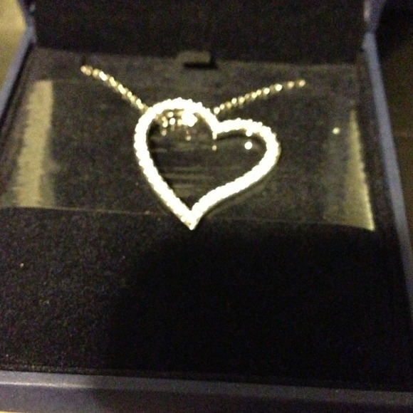 Swarovski Heart Necklace - Picture 3 of 3