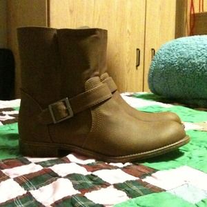 RESERVED Payless American Eagle Boots