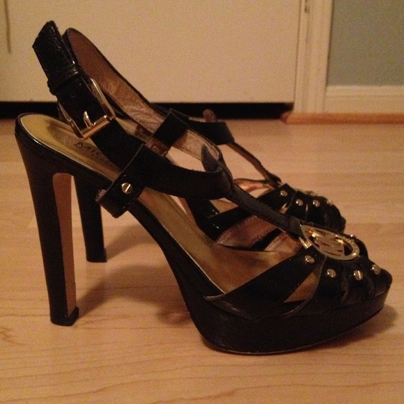 Michael Kors black and gold heels