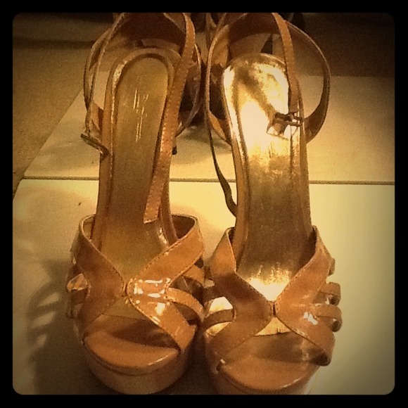 Nude patent leather Mary Jane style platform pumps