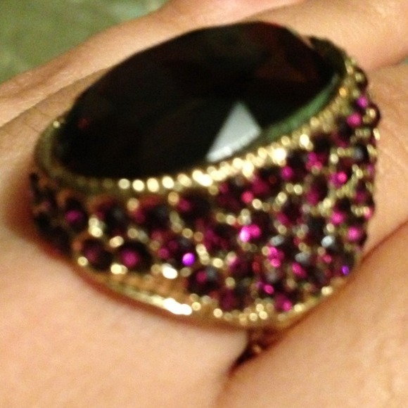 Bling Ring ! - Picture 2 of 2