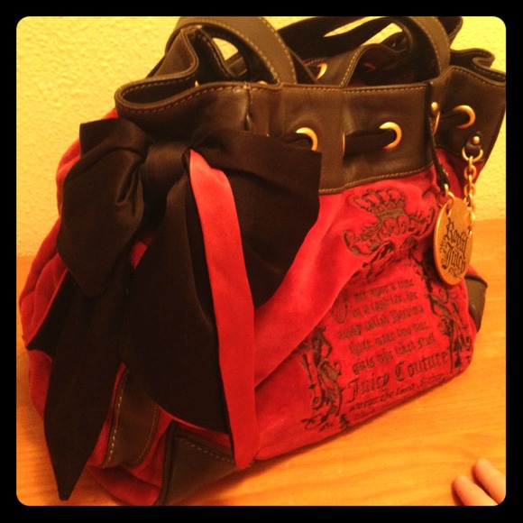 Reserved for Alissa Juicy Couture Daydreamer