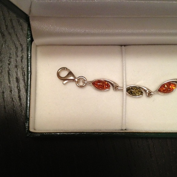 ⛔️SOLD NIB genuine Baltic amber bracelet - Picture 4 of 4