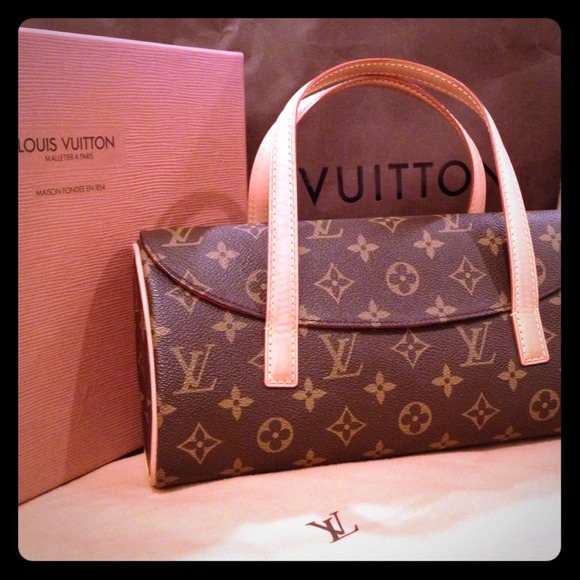🌸SOLD to friend🌸Auth Louis Vuitton Sonatine