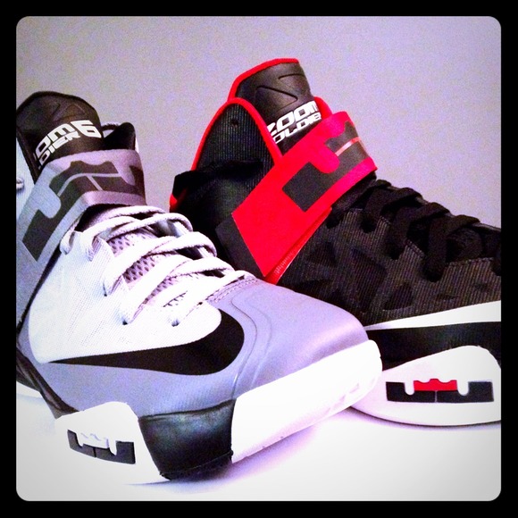 NIKE LEBRON JAMES 2012 BASKETBALL SHOES 2 COLORS