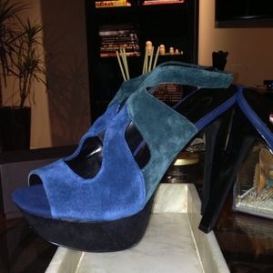 Jessica Simpson platform suede heels.  Sz8.5