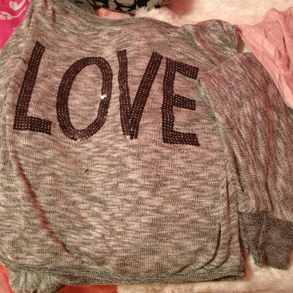 [SOLD] Cute shirts