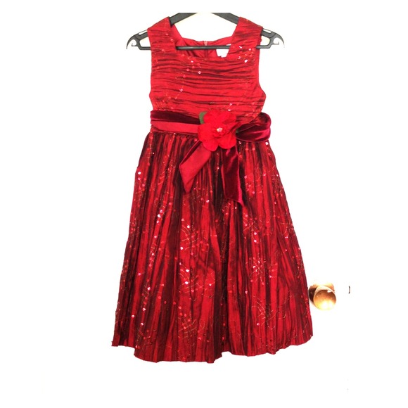 🎉SOLD🎉🎀GORGEOUS LIL GIRL'S HOLIDAY DRESS🎀
