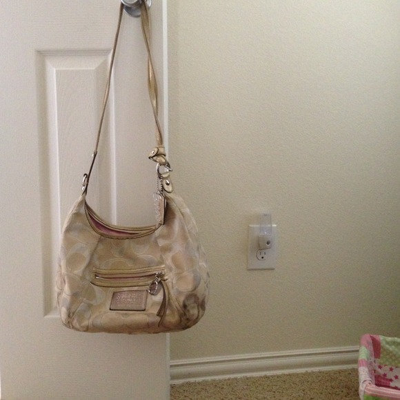 Coach Poppy bag **price is firm**