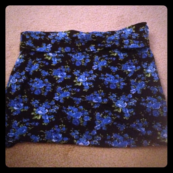 Blue flower fold over skirt