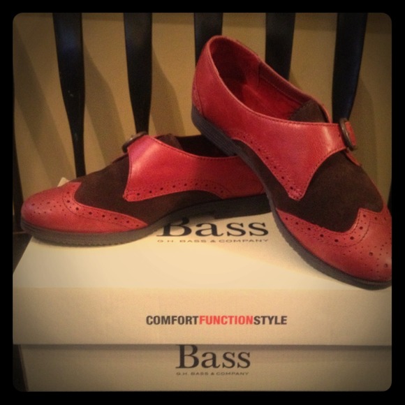 **Reduced** Bass Saffron Leather Loafer