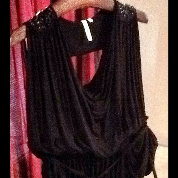 Peek-a-boo back embellished stretchy top - Picture 2 of 4