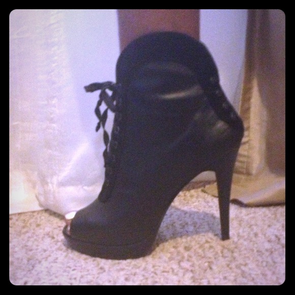 Michael Shannon booties size 10