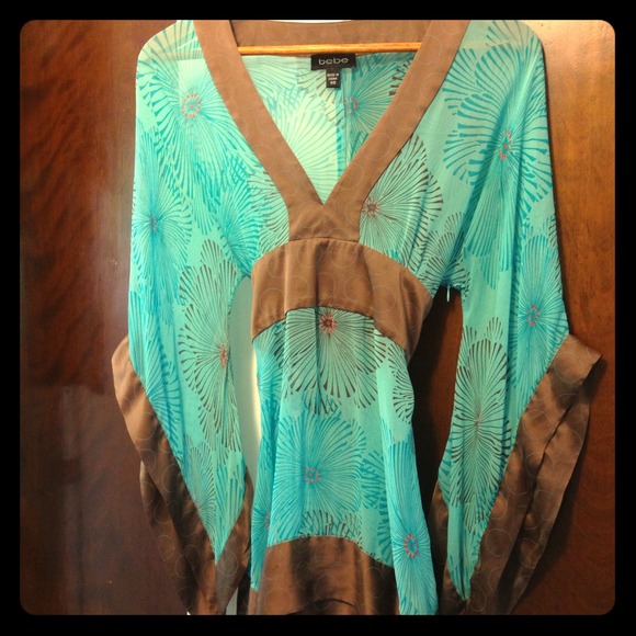 "RESERVED" Bebe geisha blouse