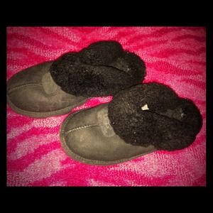 UGG Boots - Authentic ugg boot slippers size 6 UGG Boots - Authentic ugg boot slippers size 6