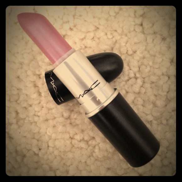 ❌SOLD❌ MAC Pervette lipstick - Glaze 💄