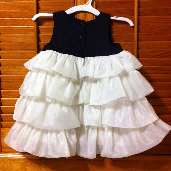 Dress - Picture 2 of 3