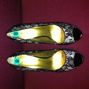 **Never worn** Guess peep-toe heels