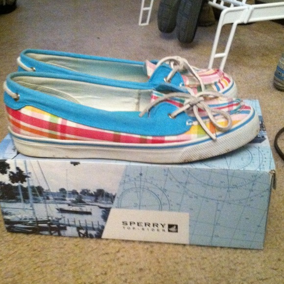 Sperrys - Picture 2 of 3