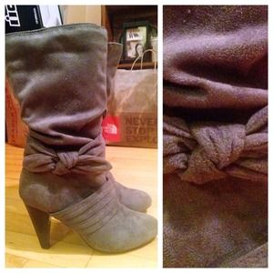 🌟Traded🌟 Grey faux suede boots