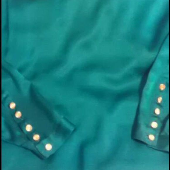 Chanel Blouse in Emerald Green - Picture 2 of 4