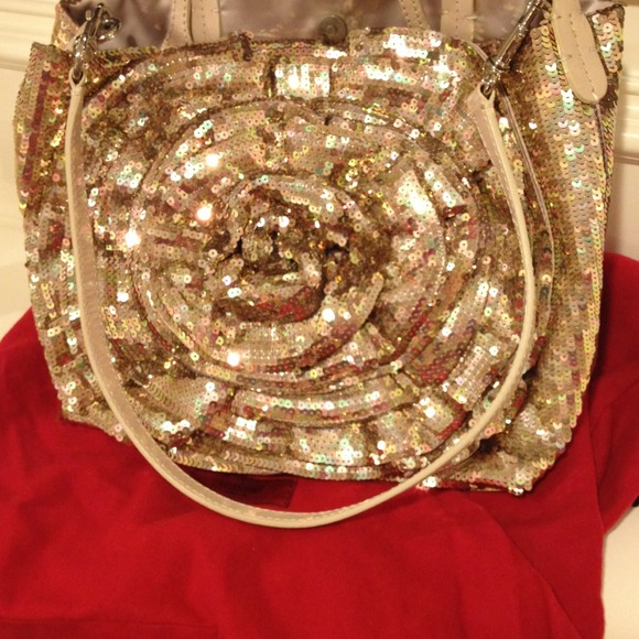 Authentic Valentino Shiny Napa Rose Bag - Picture 2 of 4