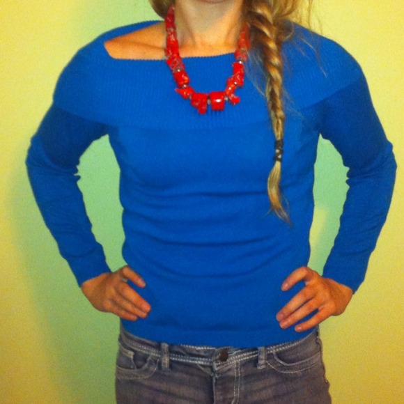 🚫SOLD🚫Blue Sweater