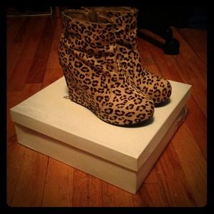 Jeffery Campbell cheetah wedges!!! 💢Reserved💢!!!