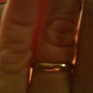 14k gold wedding band
