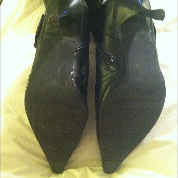 Apostrophe knee high boots - Picture 2 of 2