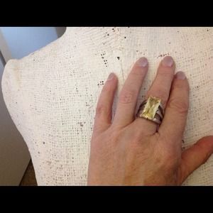 Ring stain sell stile big stone