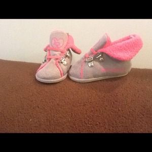 Size 4 rocawear boots